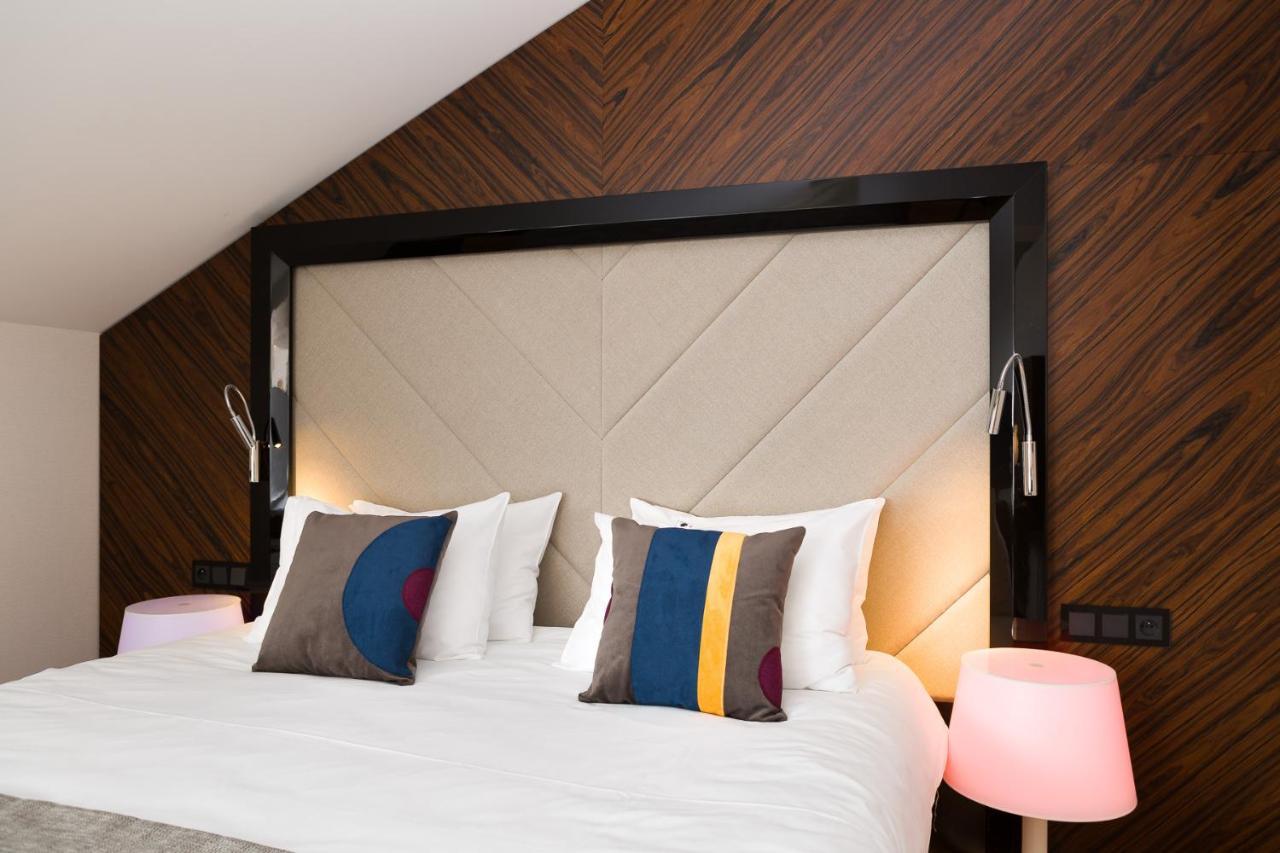 Standard Queen Room